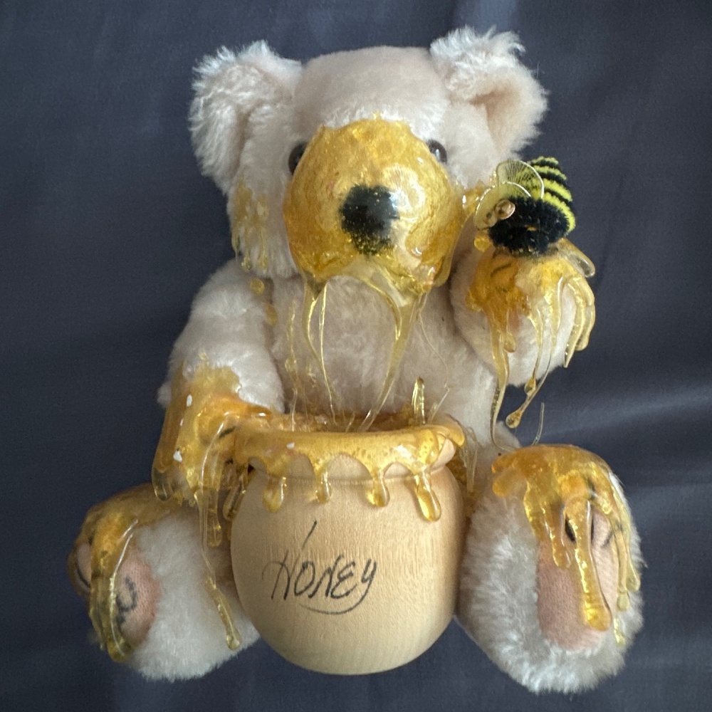 Vtg honey pot bear